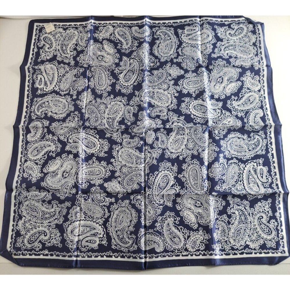 Womens VTG Scarf Handkerchief NEW NWT Woolworths Blue Paisley Rayon Italy 22"